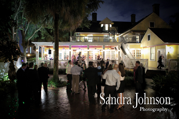 Best Courtyard Lake Lucerne wedding photographer - Sandra Johnson (SJFoto.com)